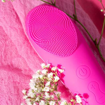 Szczoteczka soniczna do twarzy OROMED ORO-Face Brush Rose, bezprzewodowa
