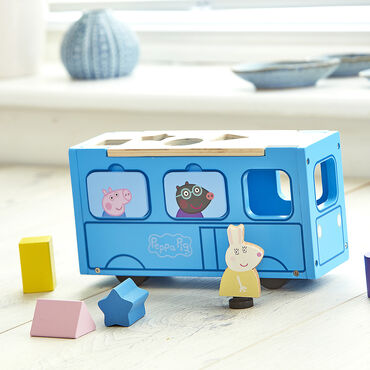 PEPPA_Zestaw drewniany autobus z figurką Peppa, sorter kształtów_5