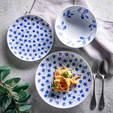 Zestaw obiadowy z porcelany na 6 osób Lubiana Boss, 18 elementów, z niebieskim wzorem