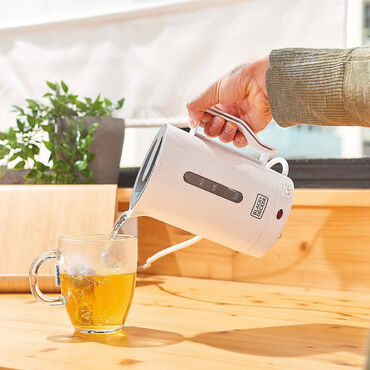 Czajnik elektryczny turystyczny Black+Decker, 0,5 l, 1000 W, biały