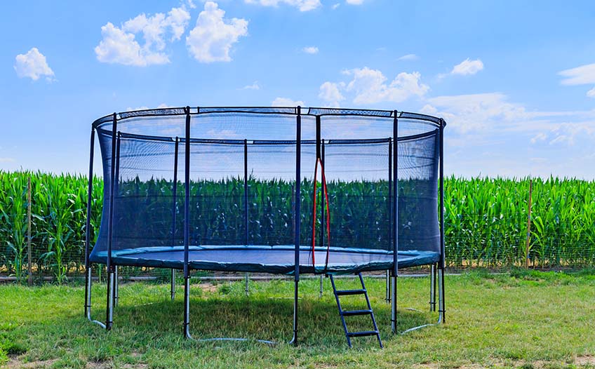 Niebieska trampolina